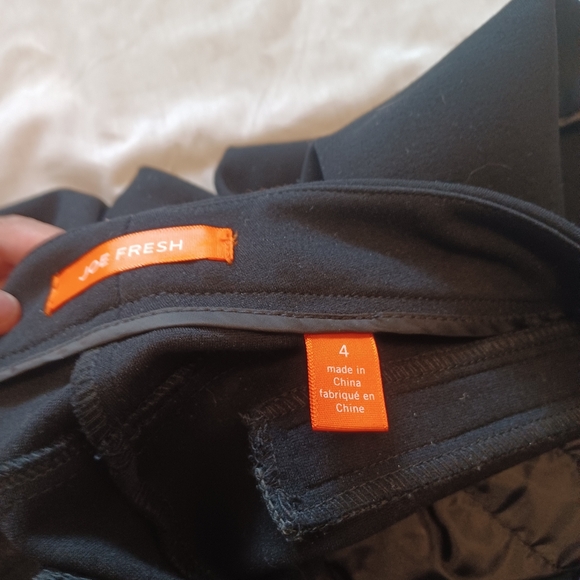 Joe Fresh Women's Black Pants - Picture 5 of 5